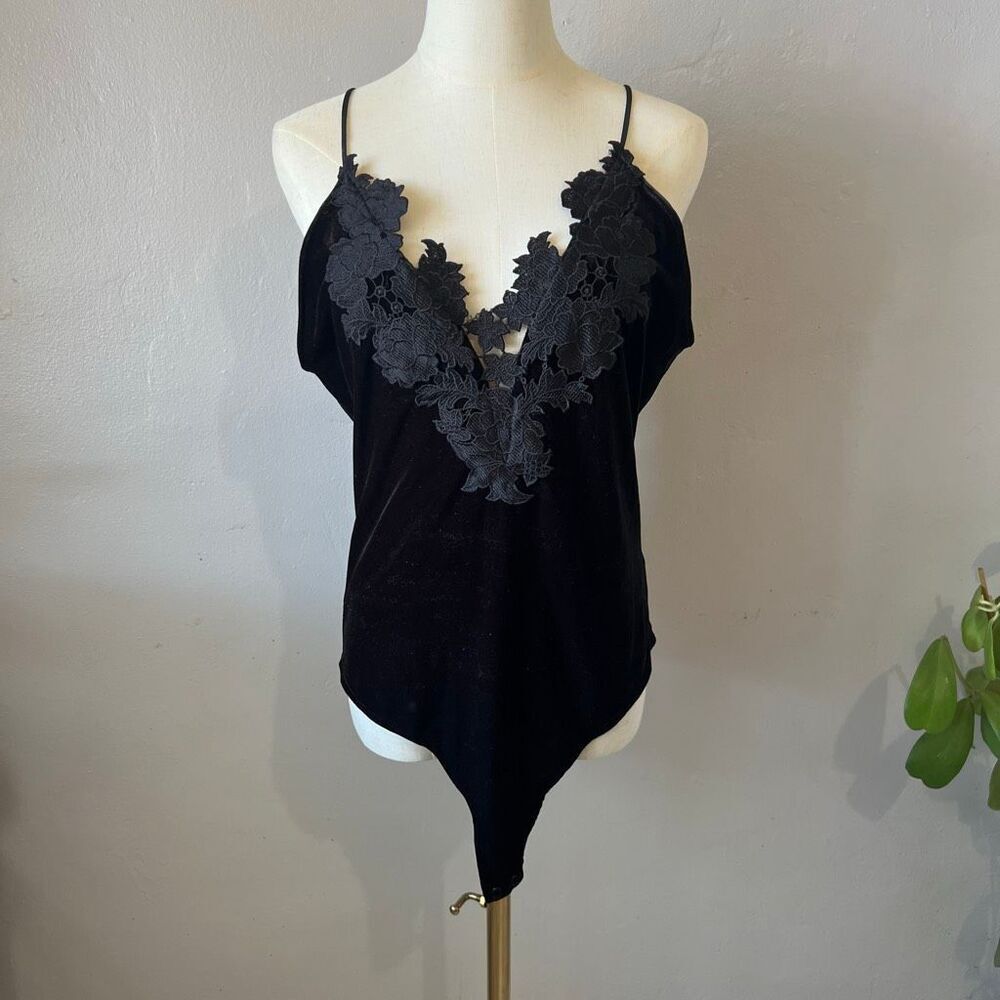 Express black lace embellished crushed velvet bodysuit featuring spaghetti strap